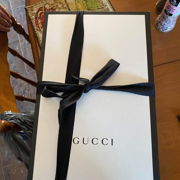 Gucci over shoulder bag - Picture 5 of 8